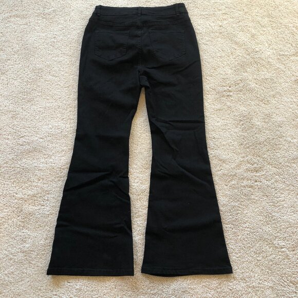 NWOT SHEIN EZwear Women's Plus High Waist Flare Leg Jeans Black 0XL/Size 12 - Picture 2 of 10